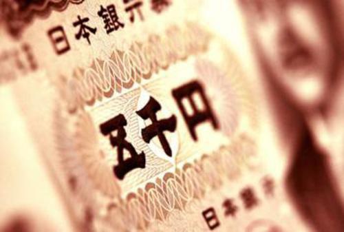 表面上，这可能被认为是美国公司的一个福音。毕竟，随着美元兑日元汇率的走低，美国商品相对日本消费者变得更便宜，这有可能成为促进对外销售的推动力。同样，对于其他国家客户来说，美国商品相比日本商品变得不那么昂贵。
